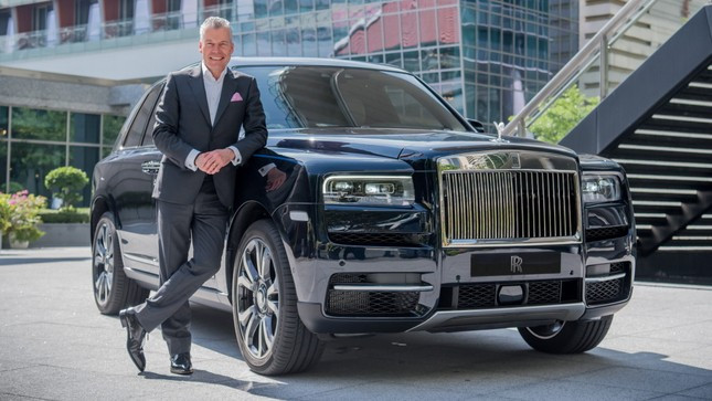 Động thái bất ngờ của CEO Rolls-Royce khi hãng xe đạt doanh số kỷ lục ảnh 1