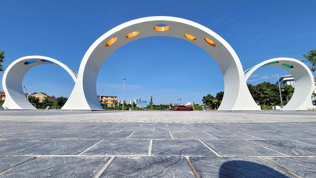 Mãn nhãn với công viên gần 100 tỷ sắp hoàn thiện chào mừng 20 năm thành lập quận Long Biên ảnh 4