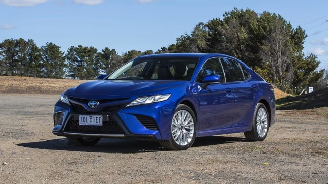 Toyota Camry bản hybrid 'cháy hàng' tại Australia ảnh 2