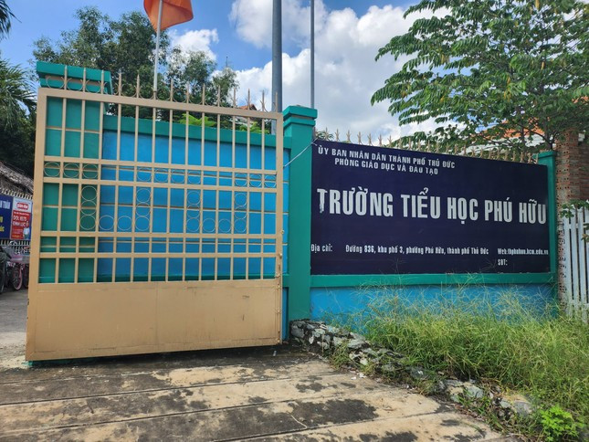 5 trường học tại TPHCM dừng cho học sinh ăn bán trú ảnh 1