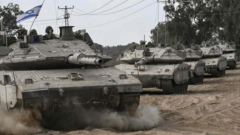 Israel chia mũi tiến công, tạo thế gọng kìm xóa sổ Hamas - 1
