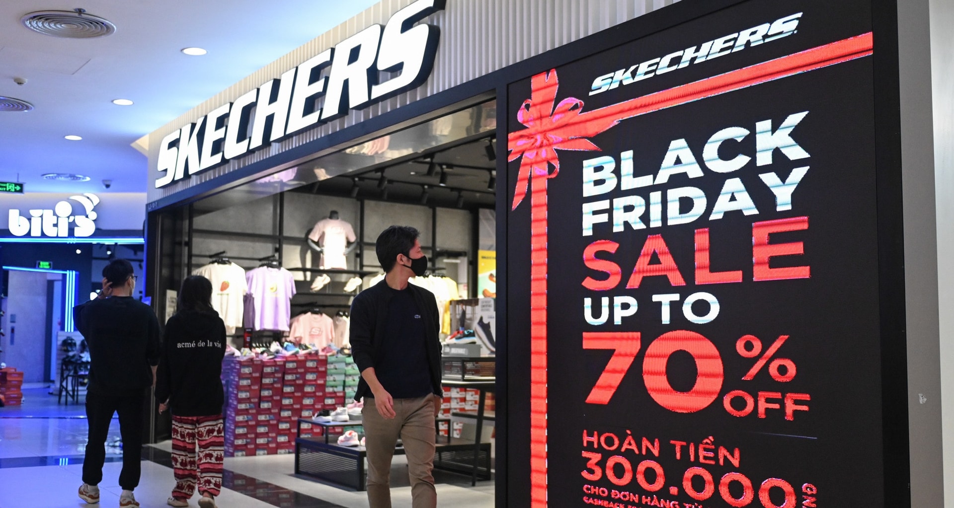 Rầm rộ giảm giá khủng nhất năm, Black Friday 2023 là ngày nào?