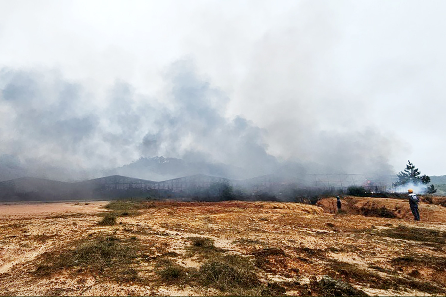 Cơ sở sản xuất nấm rộng hơn 3 ha ở Lâm Đồng bốc cháy dữ dội.