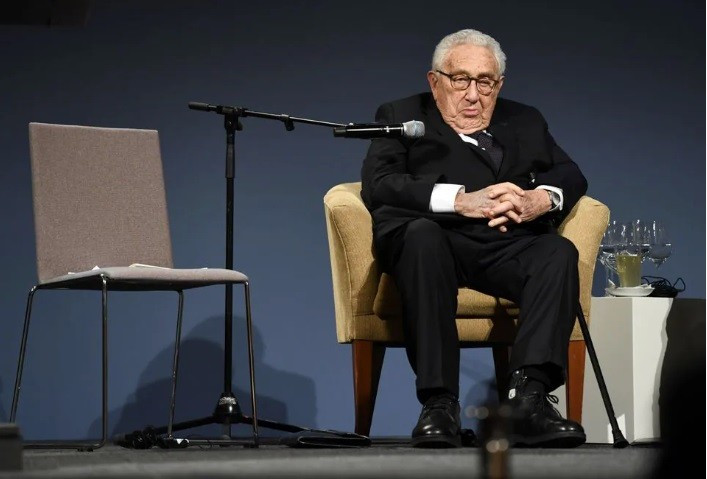 Cuộc đời của ‘đại thụ’ ngoại giao Henry Kissinger ảnh 1