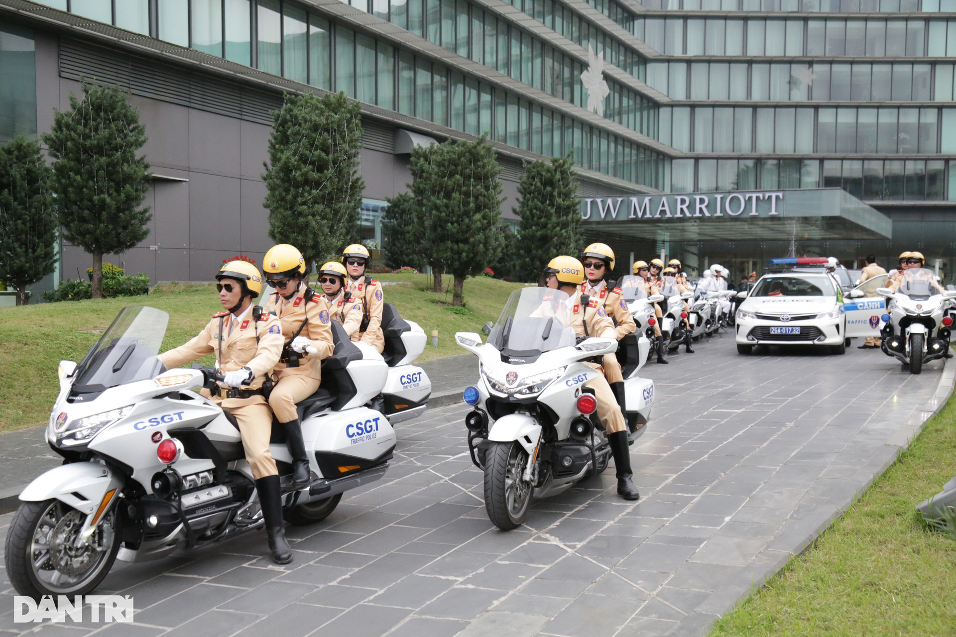 Ngắm dàn siêu mô tô dẫn đoàn khách quốc tế chuẩn bị tới Hà Nội - 1