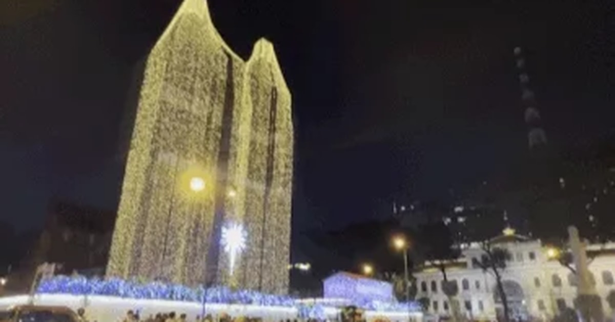 Giáng sinh năm nào, người dân được ngắm Nhà thờ Đức Bà TPHCM hoàn thiện?