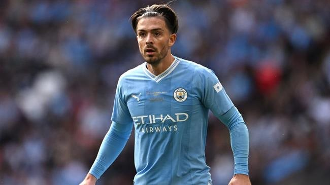 Jack Grealish bị trộm 1 triệu bảng khi đang thi đấu