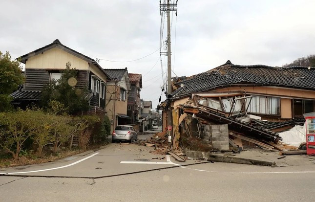 Động đất cực mạnh ở Nhật Bản, cảnh báo sóng thần cao tới 5m ảnh 3