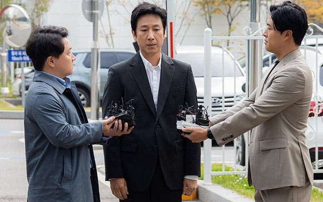 Ai dám nói lời xin lỗi sau cái chết thảm của Lee Sun Kyun? ảnh 1