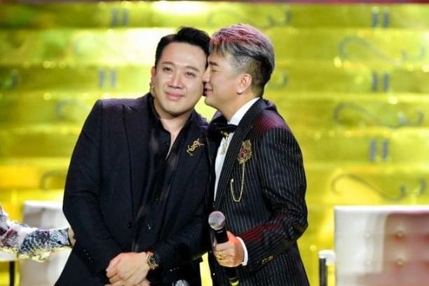 Nghệ sĩ tự 'bôi đen' tên tuổi vì vạ miệng trong năm 2023