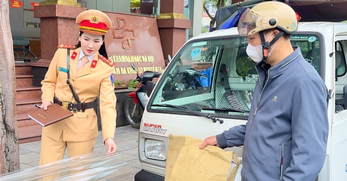 Hà Nội triển khai xử lý 'không vùng cấm' với xe tự chế chở hàng cồng kềnh