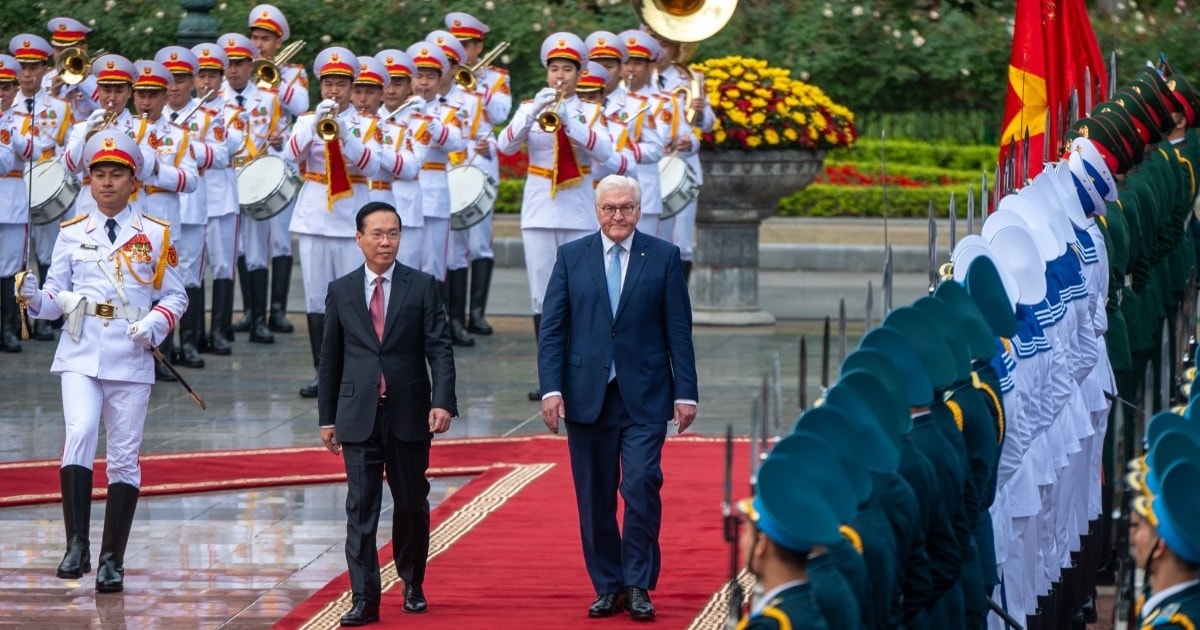 Việt Nam bắn 21 phát đại bác chào đón Tổng thống CHLB Đức