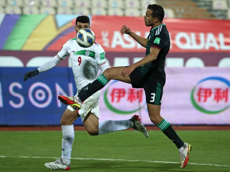 football-uae-vs-iran_17eb6838198_large.jpg