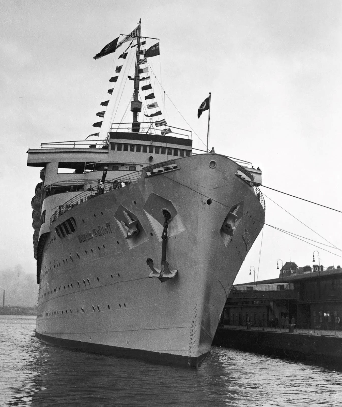 mv-wilhelm-gustloff-docked-tilbury-england-april-10-1938_11zon-1-.jpg
