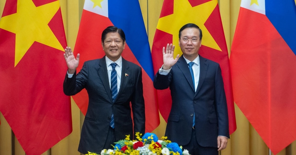 Việt Nam bắn 21 phát đại bác chào đón Tổng thống Philippines