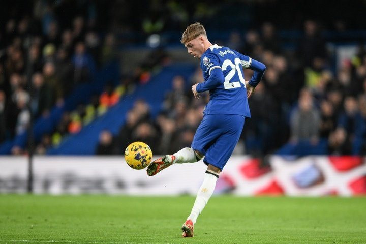 chelsea-s-cole-palmer-in-action-during-the-english-premier-league-soccer-match-between-chelsea-fc-and-manchester-city-in-london-britain-12-november-2023-reino-unido-londres-efe-epa-daniel-hambury.jpg