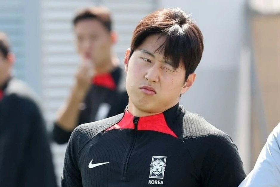 Son Heung-min và Lee Kang-in xô xát trước trận bán kết Asia Cup 2023. (Ảnh: News1)