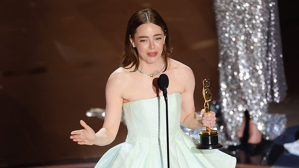 Emma Stone: Từ bạn gái Người nhện đến mỹ nhân có 2 giải Oscar - 1