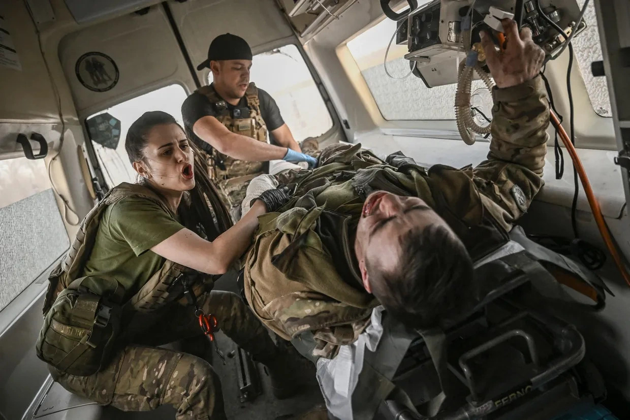 Thương binh Ukraine tiết lộ chấn động về hệ thống quân y - 1