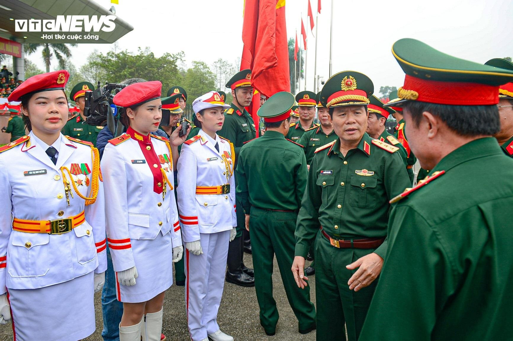 3.500 chiến sĩ hợp luyện diễu binh kỷ niệm Chiến thắng Điện Biên Phủ - 4