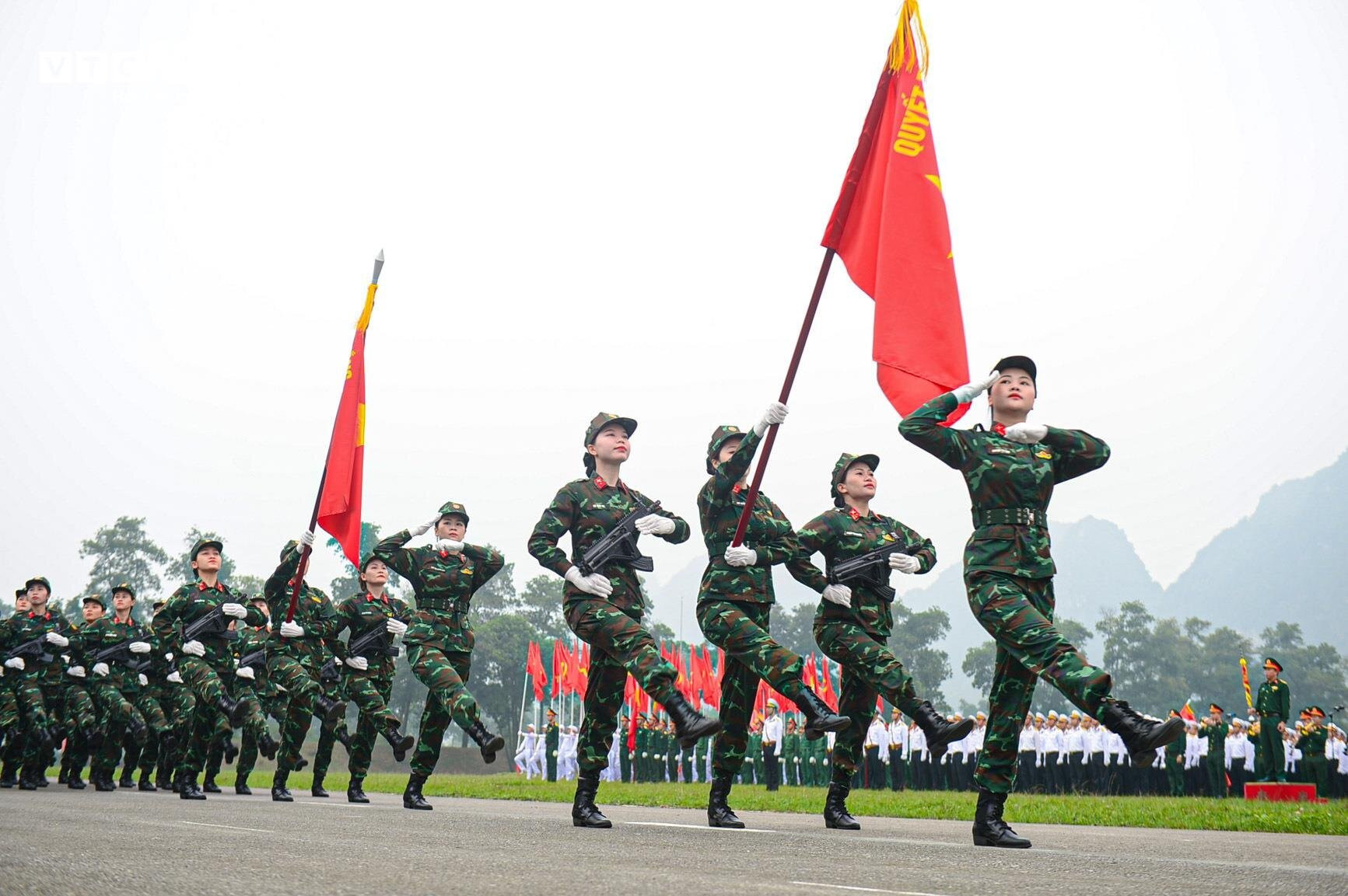 3.500 chiến sĩ hợp luyện diễu binh kỷ niệm Chiến thắng Điện Biên Phủ - 12