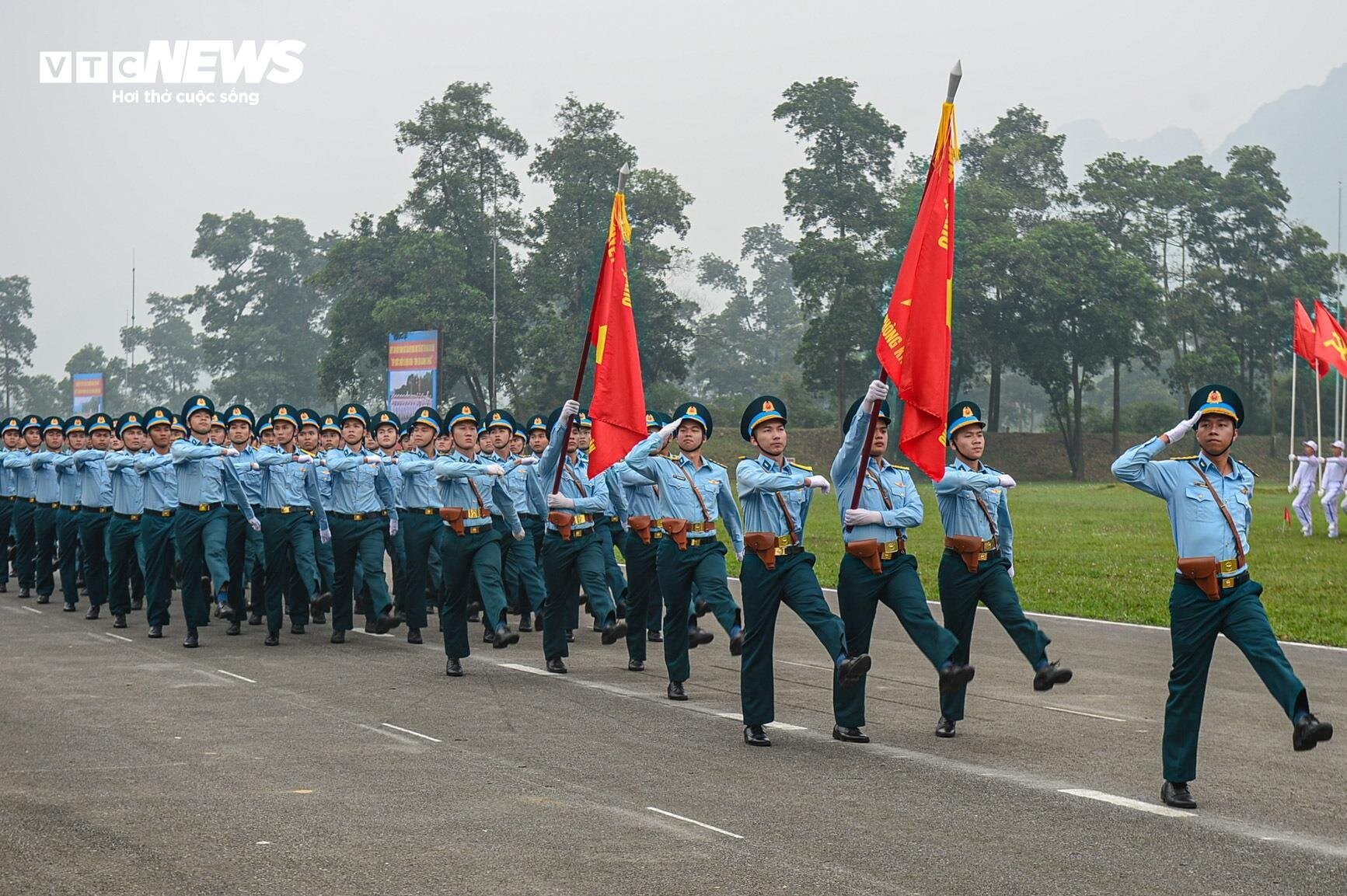 3.500 chiến sĩ hợp luyện diễu binh kỷ niệm Chiến thắng Điện Biên Phủ - 19