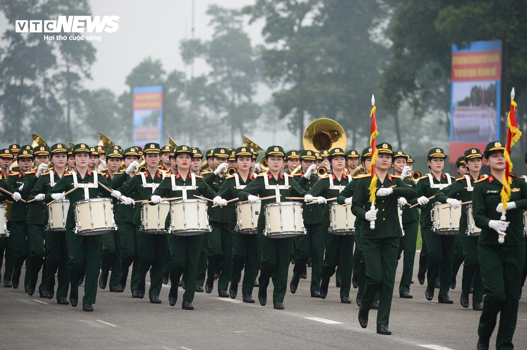 3.500 chiến sĩ hợp luyện diễu binh kỷ niệm Chiến thắng Điện Biên Phủ - 14