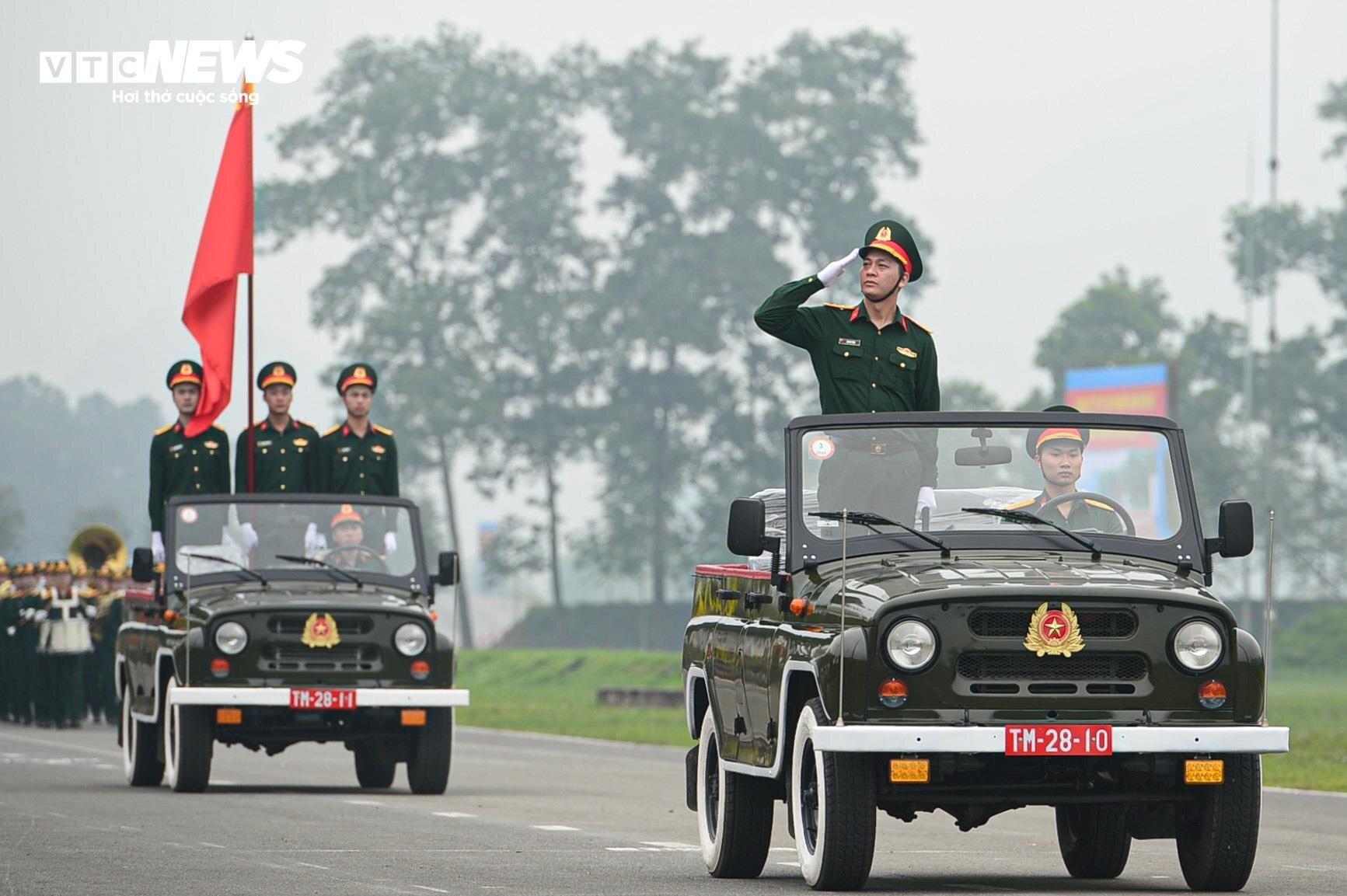 3.500 chiến sĩ hợp luyện diễu binh kỷ niệm Chiến thắng Điện Biên Phủ - 10