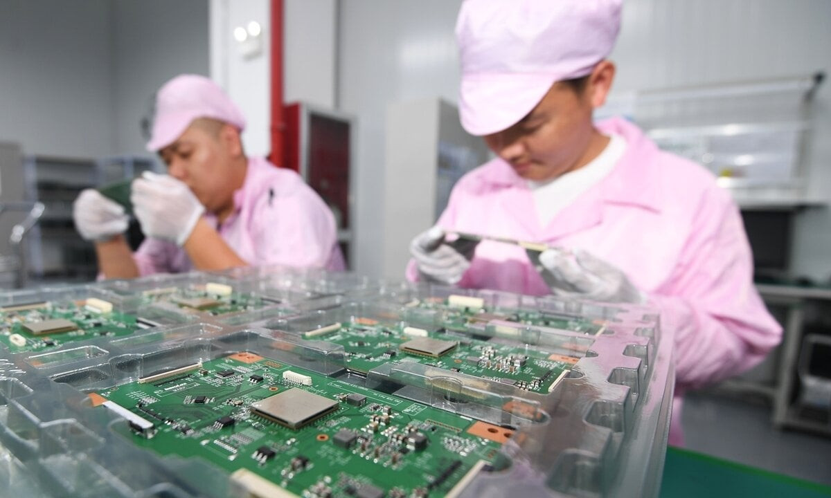 Trung Quốc từng bước thay thế chip và hệ điều hành máy tính nước ngoài bằng sản phẩm trong nước. (Ảnh: Global Times)