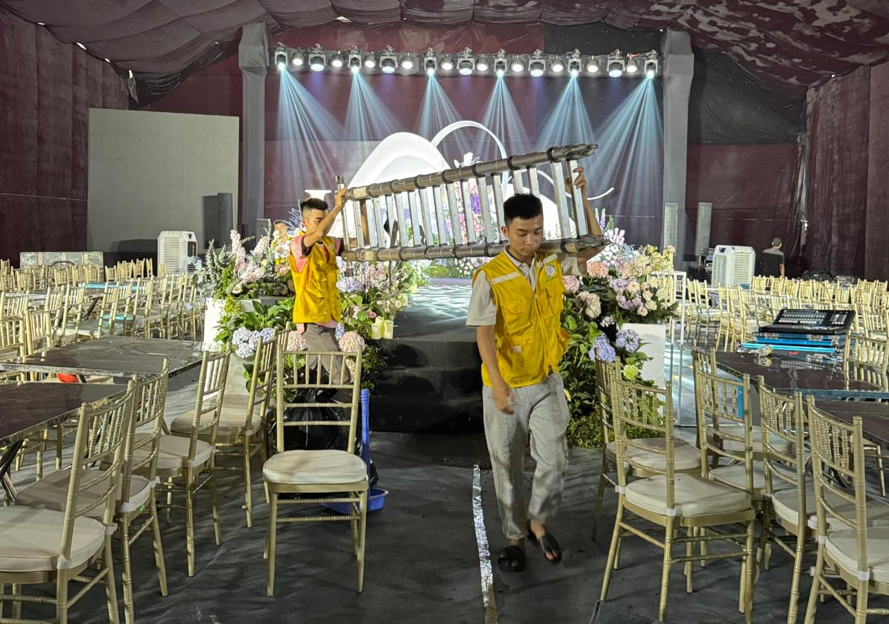 Rạp cưới đón 800 khách của Chu Thanh Huyền có gì khác so với nhà Quang Hải? - 3