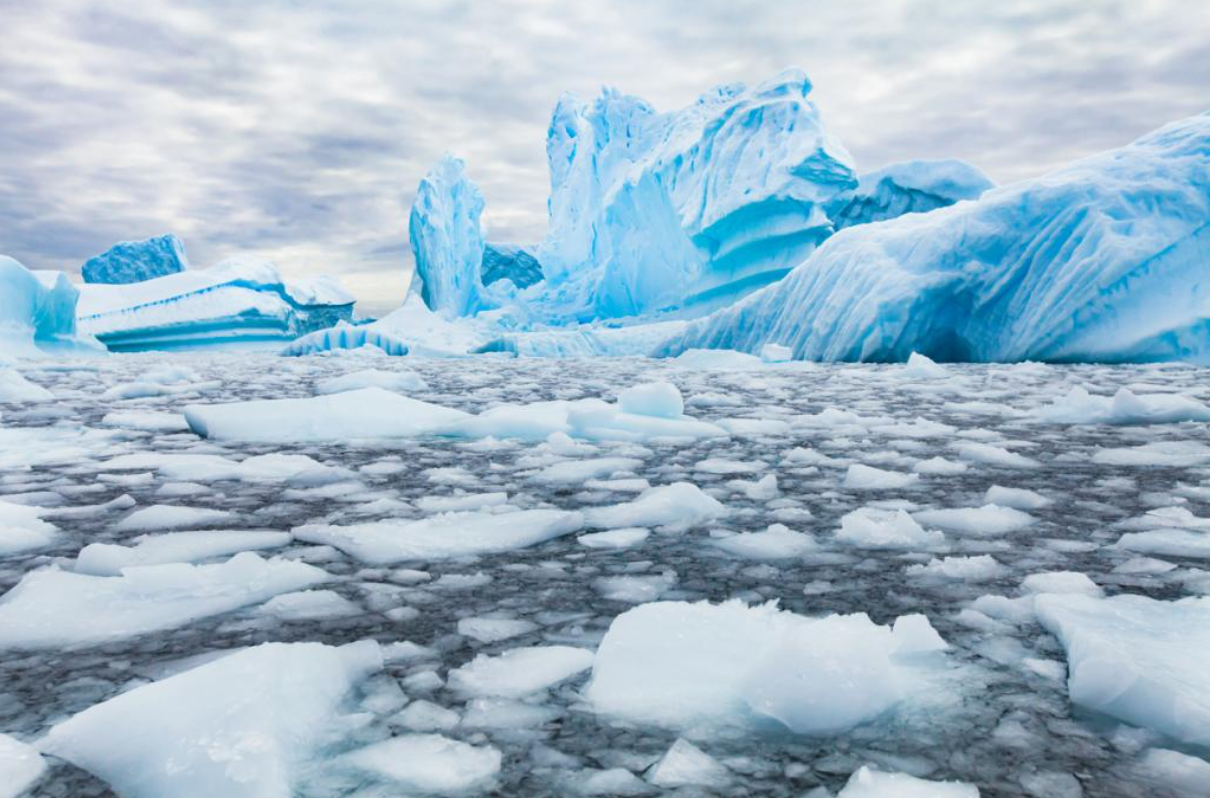 Ngày nay, vùng nước sâu ở cực đang ngày càng ấm hơn, khi các đại dương hấp thụ gần như toàn bộ lượng nhiệt dư thừa ở Trái đất do đốt nhiên liệu hóa thạch. (Ảnh minh họa)