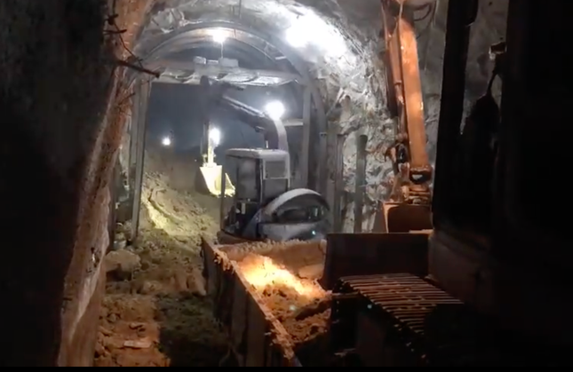 Sập hầm đường tàu hỏa ở Khánh Hòa, huy động ô tô vận chuyển hơn 3.000 người ảnh 2