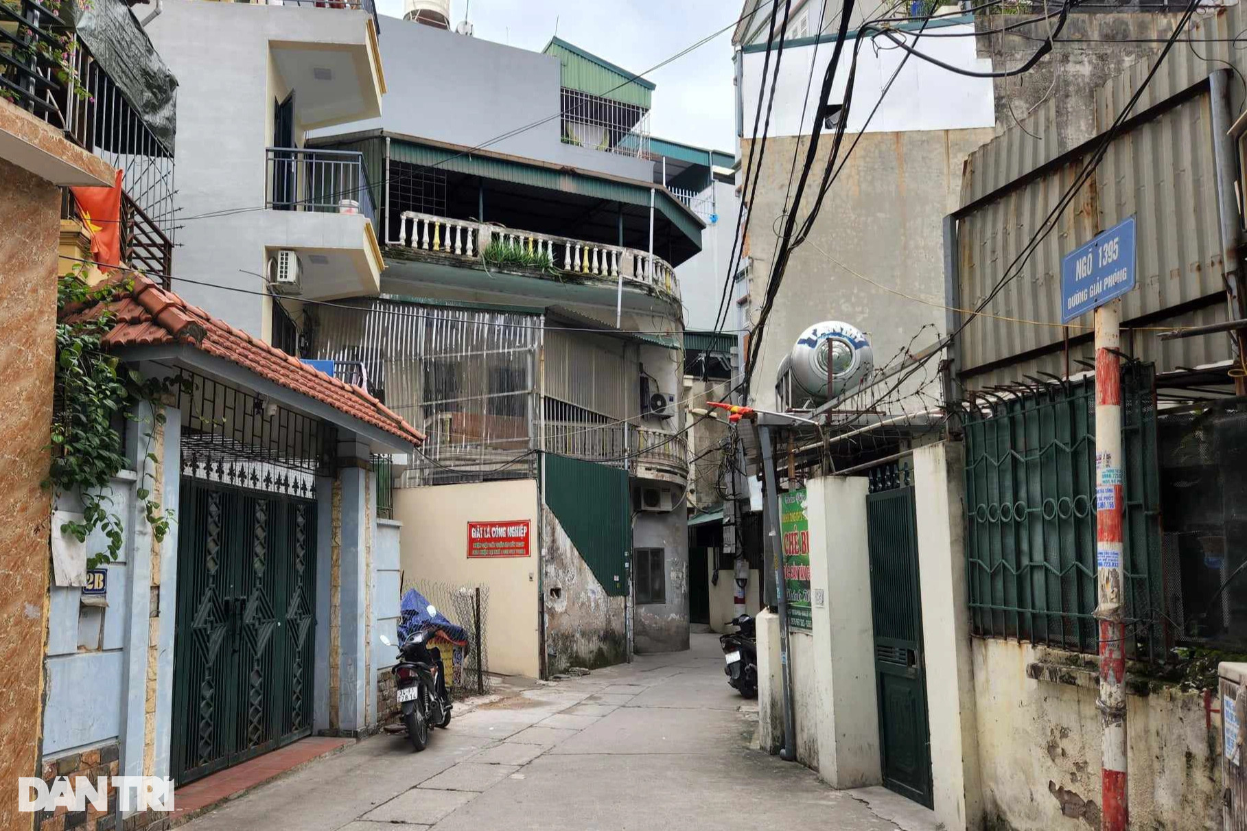 Giá nhà diện tích nhỏ trong ngõ ở Hà Nội ngang ngửa biệt thự - 2