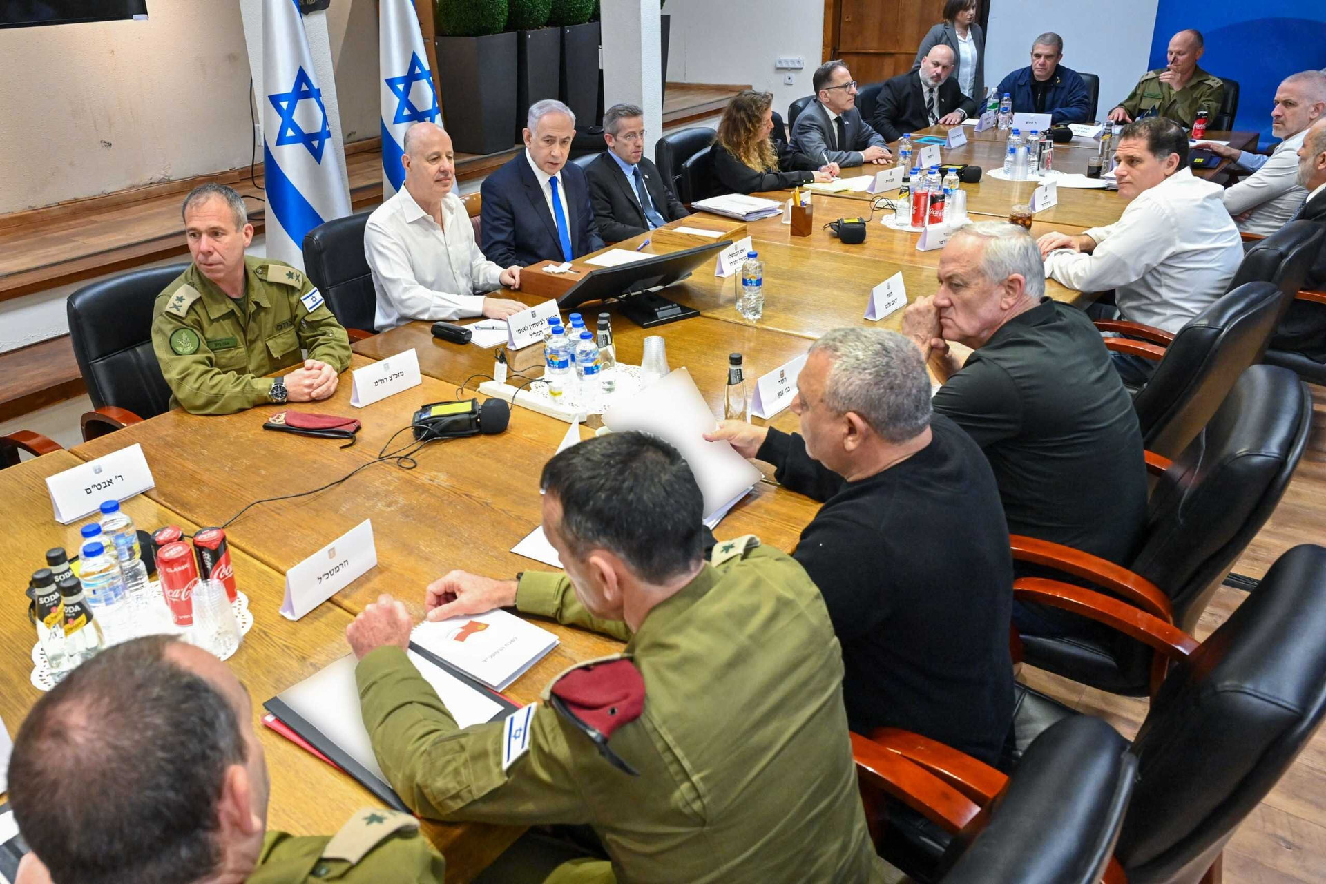 Một cuộc họp nội các chiến tranh của Israel do Thủ tướng Benjamin Netanyahu triệu tập hôm 15/4. (Ảnh: GPO)