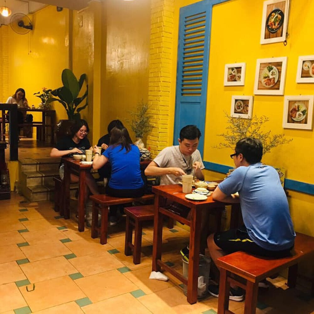 Cơm tấm Ba Cường ở đường Trần Quang Khải, gần chợ Tân Định là quán cơm tấm được lòng thực khách ở Quận 1 với menu đa dạng, chuẩn vị, không gian quán rộng rãi, thanh lịch. (Ảnh: CTBC)