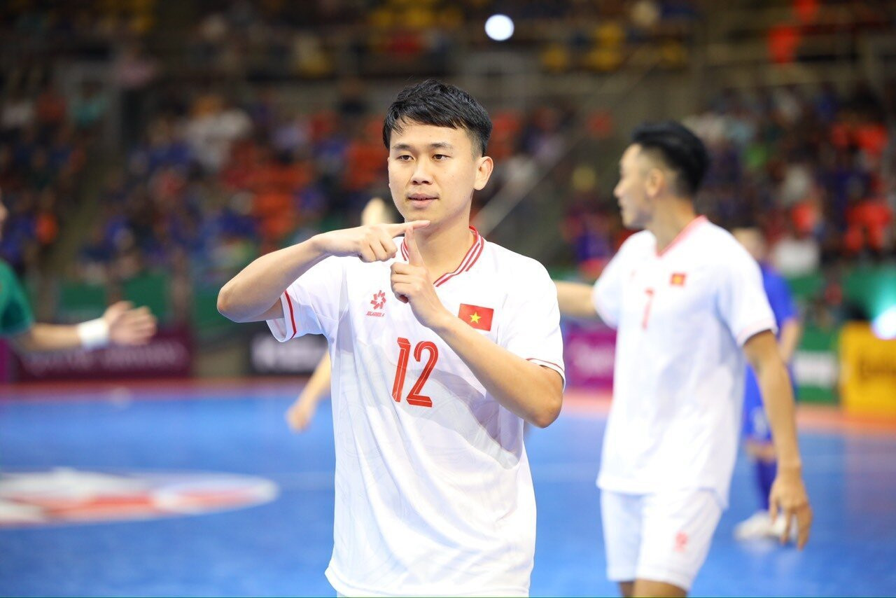 Đội tuyển Việt Nam giành quyền vào tứ kết giải futsal châu Á 2024. (Ảnh: VFF)