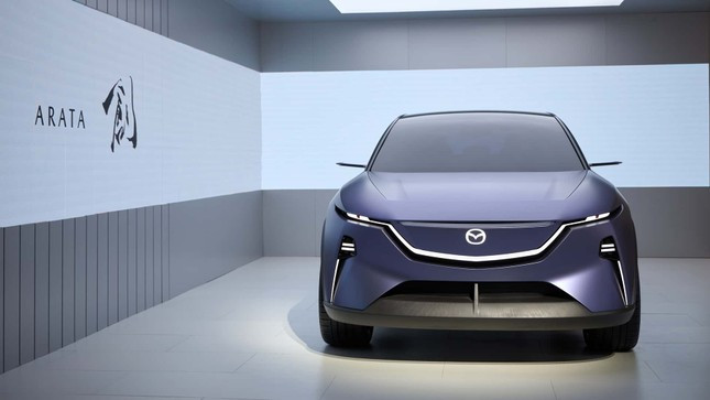 Hé lộ thiết kế phiên bản chạy điện của Mazda CX-5 ảnh 5
