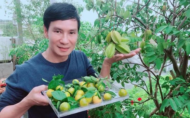 Đại gia U60 đưa mỹ nhân kém 17 tuổi về biệt thự ngoại ô trị giá hàng triệu đô để học trồng rau, làm vườn-17