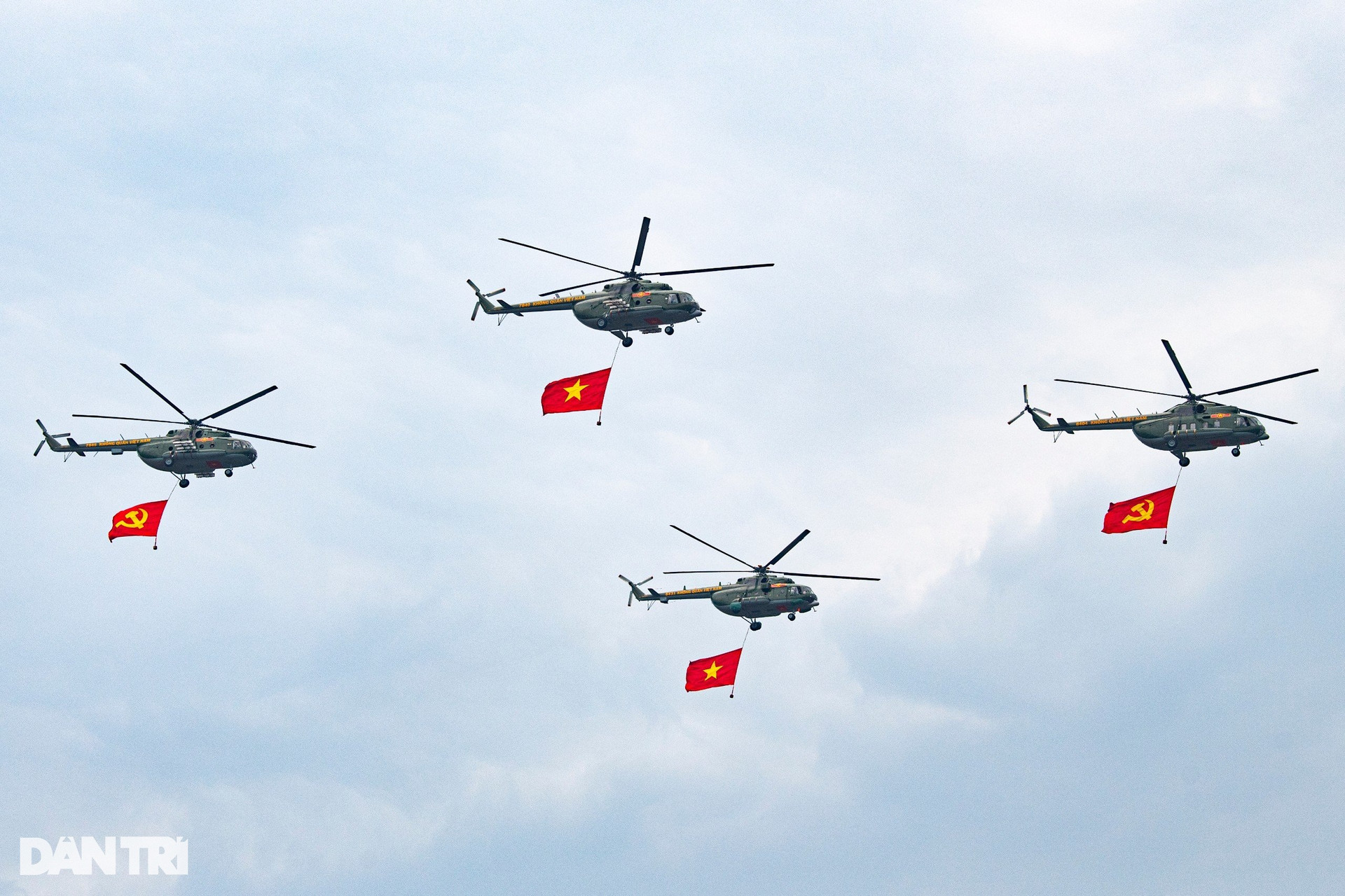 Hình ảnh ấn tượng Lễ diễu binh kỷ niệm 70 năm Chiến thắng Điện Biên Phủ - 2