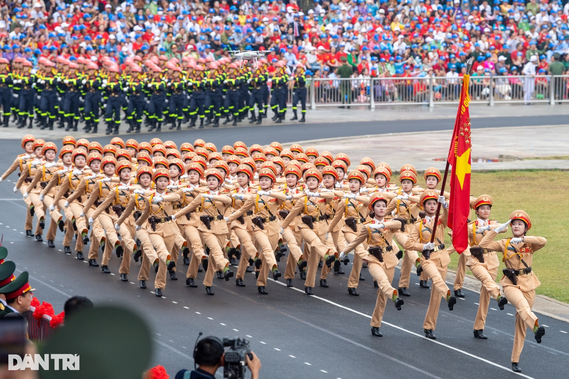 Hình ảnh ấn tượng Lễ diễu binh kỷ niệm 70 năm Chiến thắng Điện Biên Phủ - 8