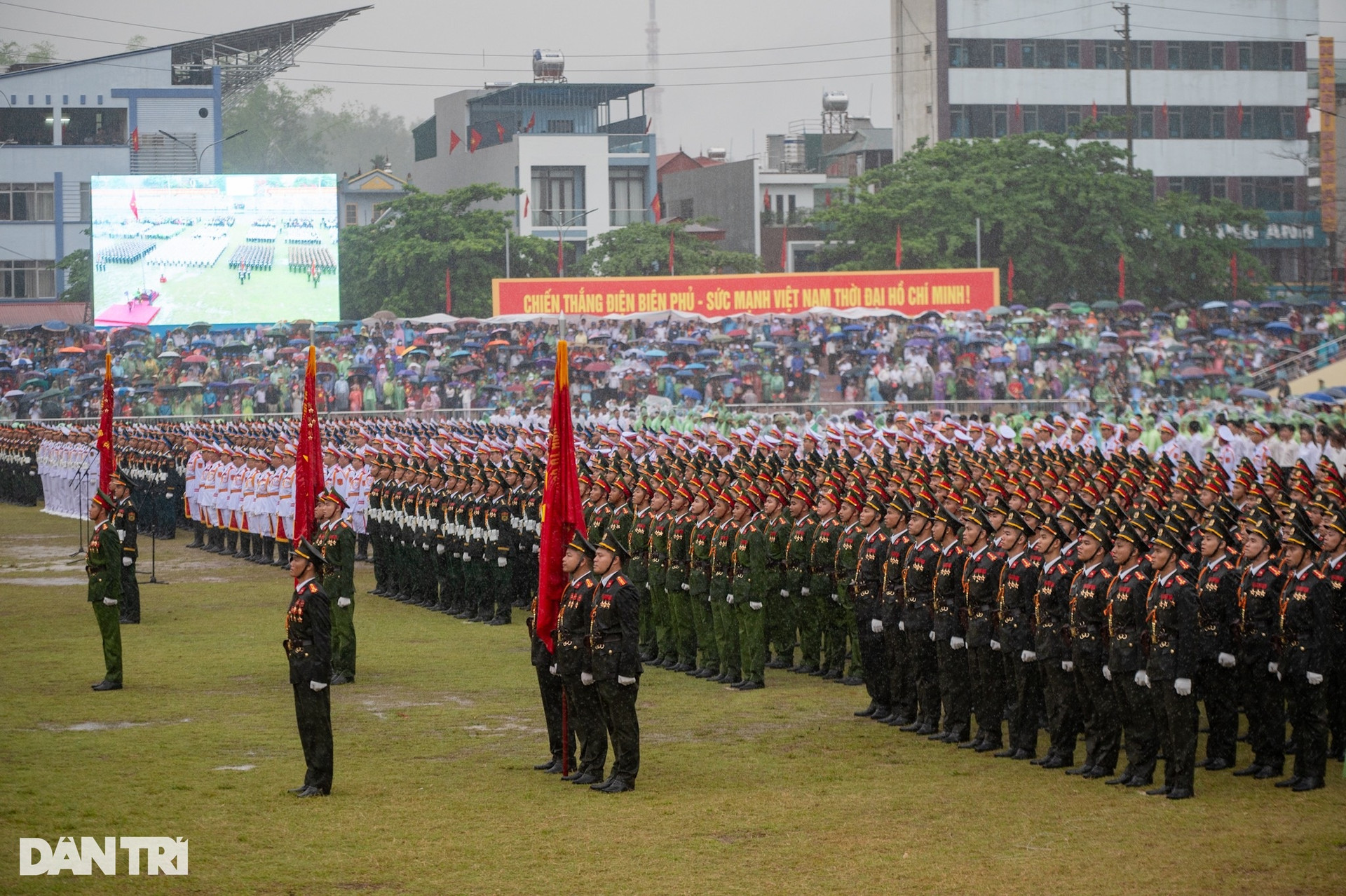 Hình ảnh ấn tượng Lễ diễu binh kỷ niệm 70 năm Chiến thắng Điện Biên Phủ - 5