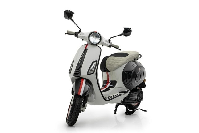 Vespa điện phiên bản đặc biệt chỉ có 99 chiếc trên toàn thế giới ảnh 1