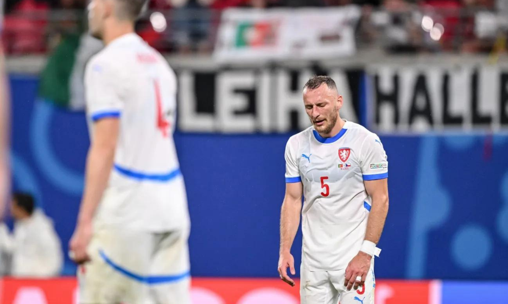 Czech sẽ lọt vào vòng 16 đội nếu thắng Thổ Nhĩ Kỳ ở loạt trận cuối.