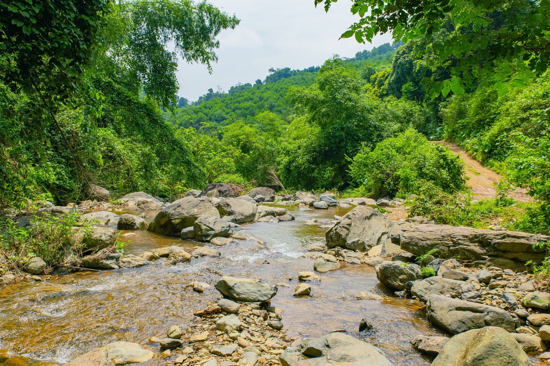 dia diem chua lanh o hoa binh 8.jpg