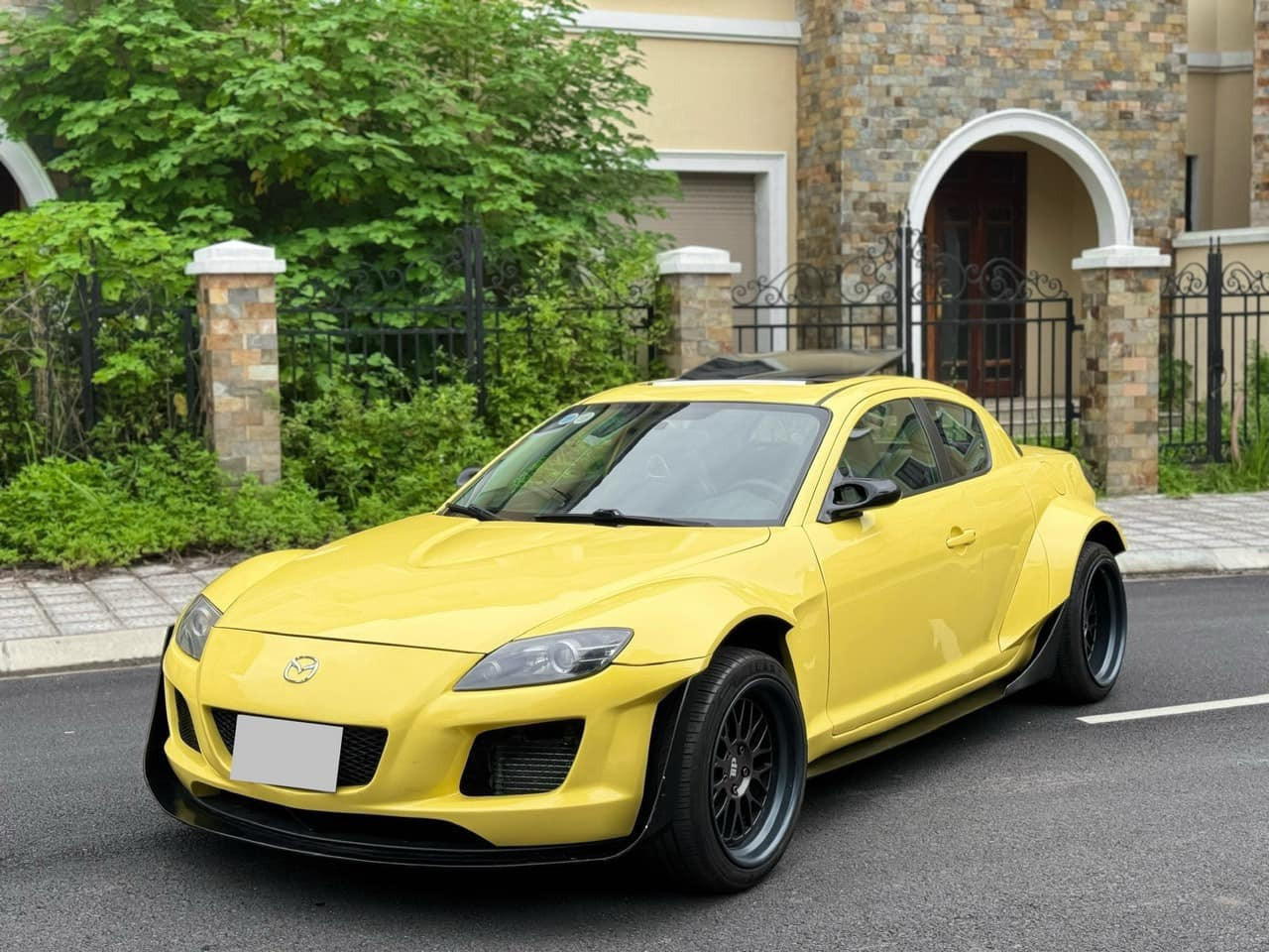 mazda rx8 1.jpg