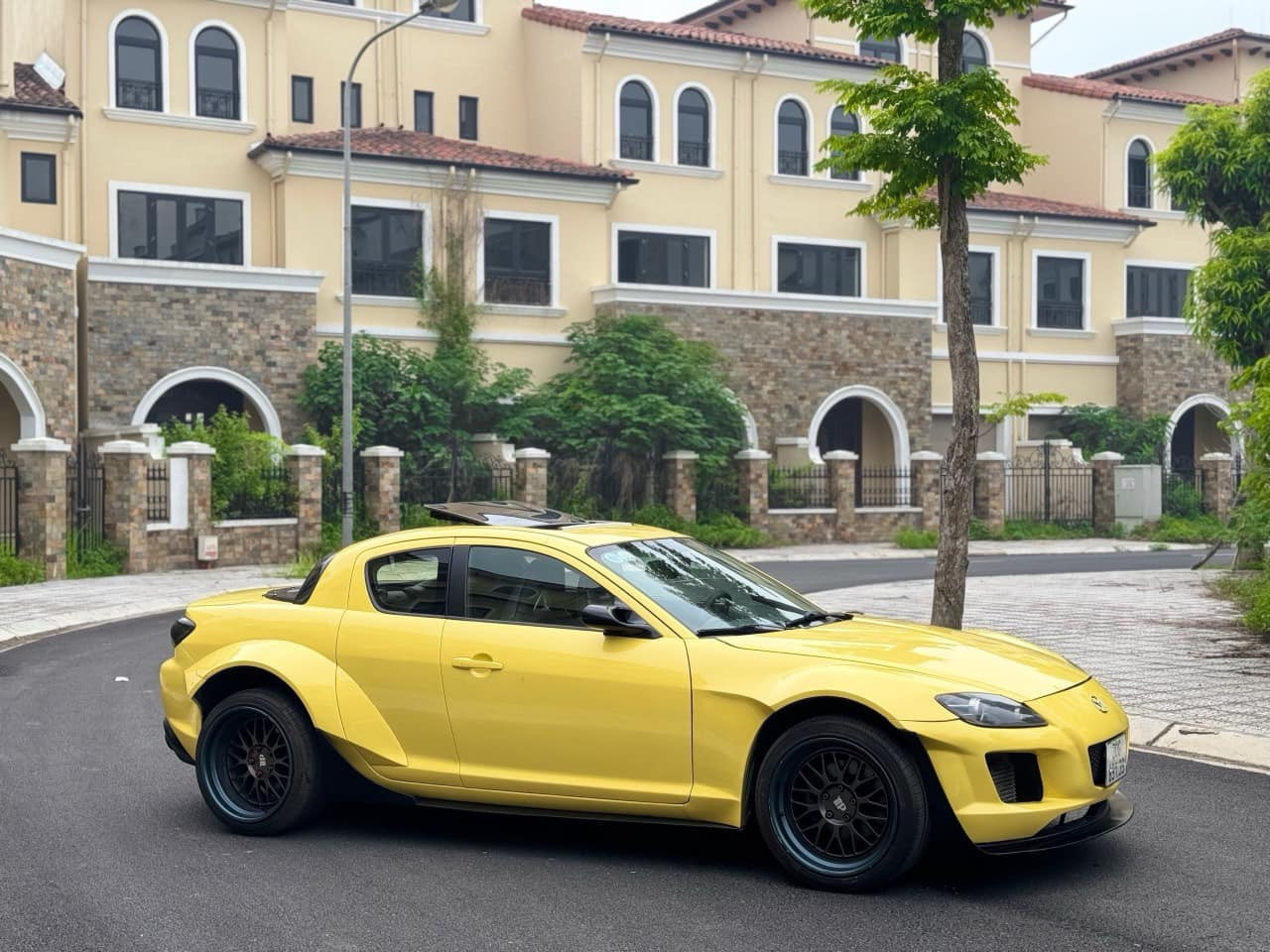 mazda rx8 2.jpg