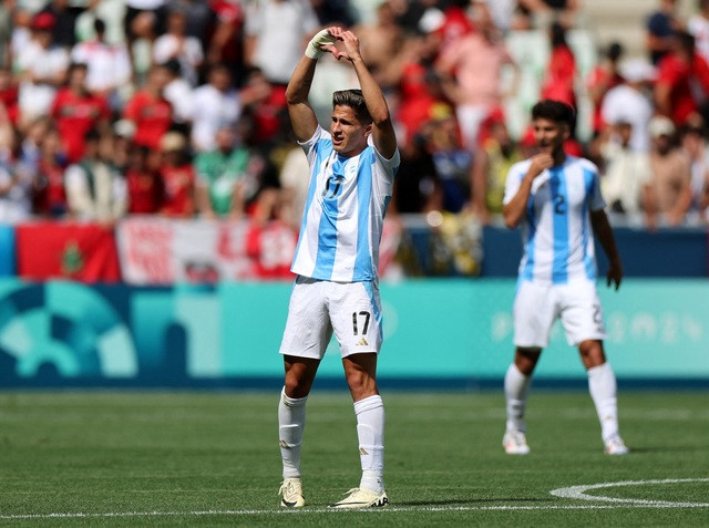 Cú sốc đầu tiên ở Olympic: Argentina thua Morocco 1-2 sau trận đấu 