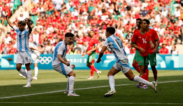 Cú sốc đầu tiên ở Olympic: Argentina thua Morocco 1-2 sau trận đấu 