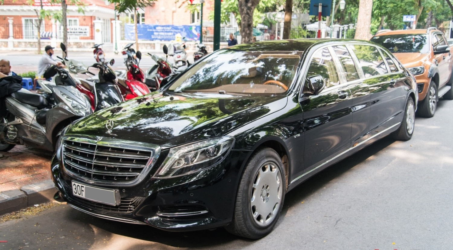 mercedes maybach s600 pullman.jpg