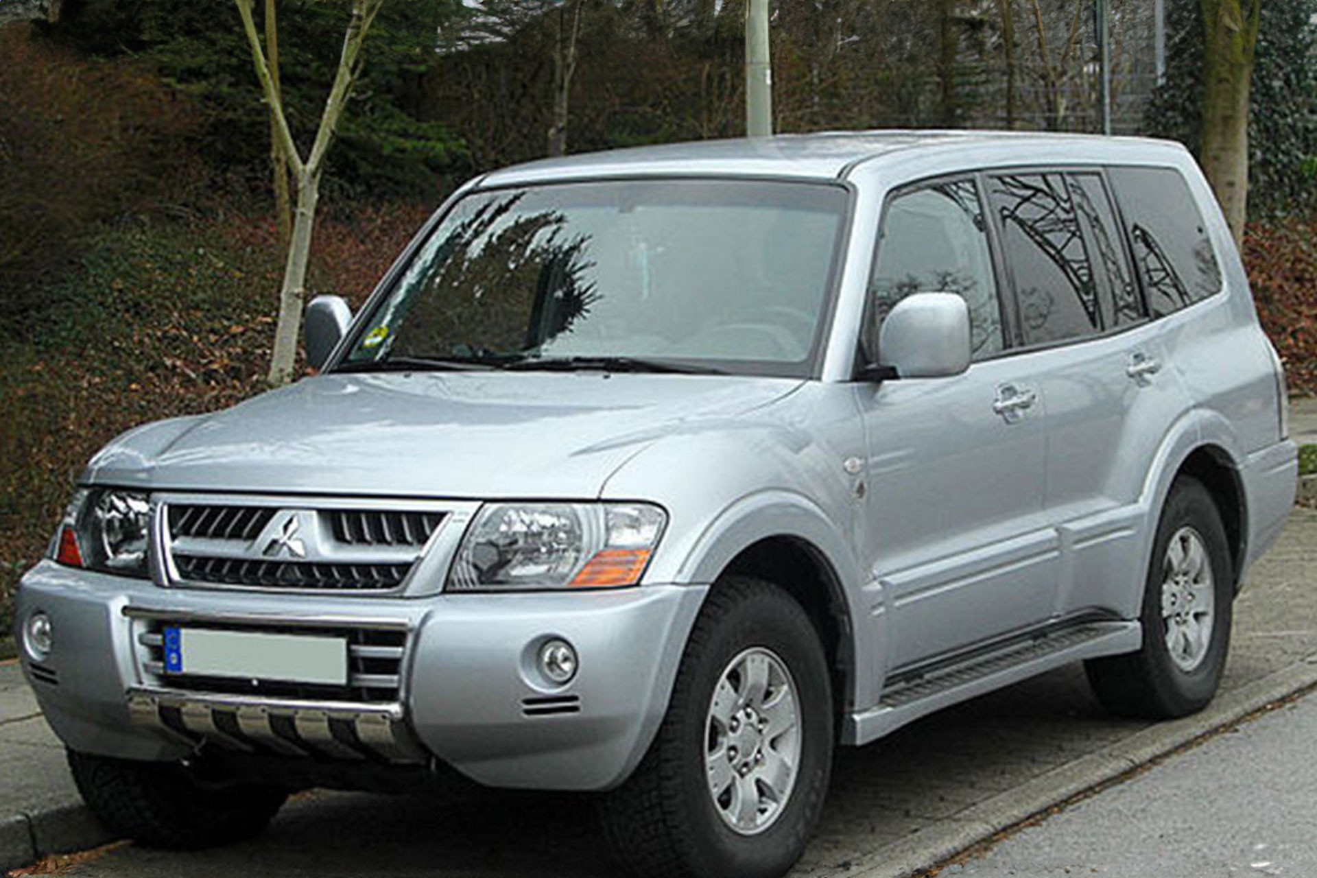 Mitsubishi Pajero 3.0 2005.jpg